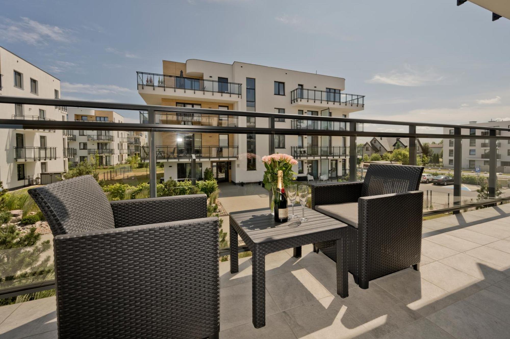 Blueapart Apartamenty Hotelowe Nexo II ปุกสค์ ภายนอก รูปภาพ